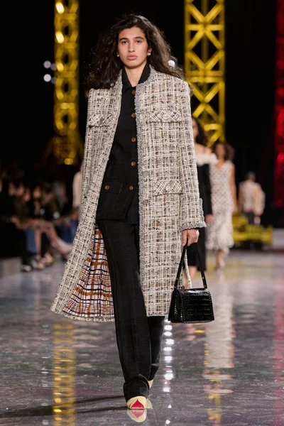 Look 39